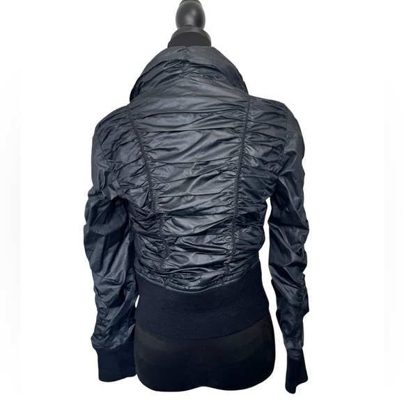 Levi's Lady Style Ruched Bomber Jacket Black - Picture 4 of 12